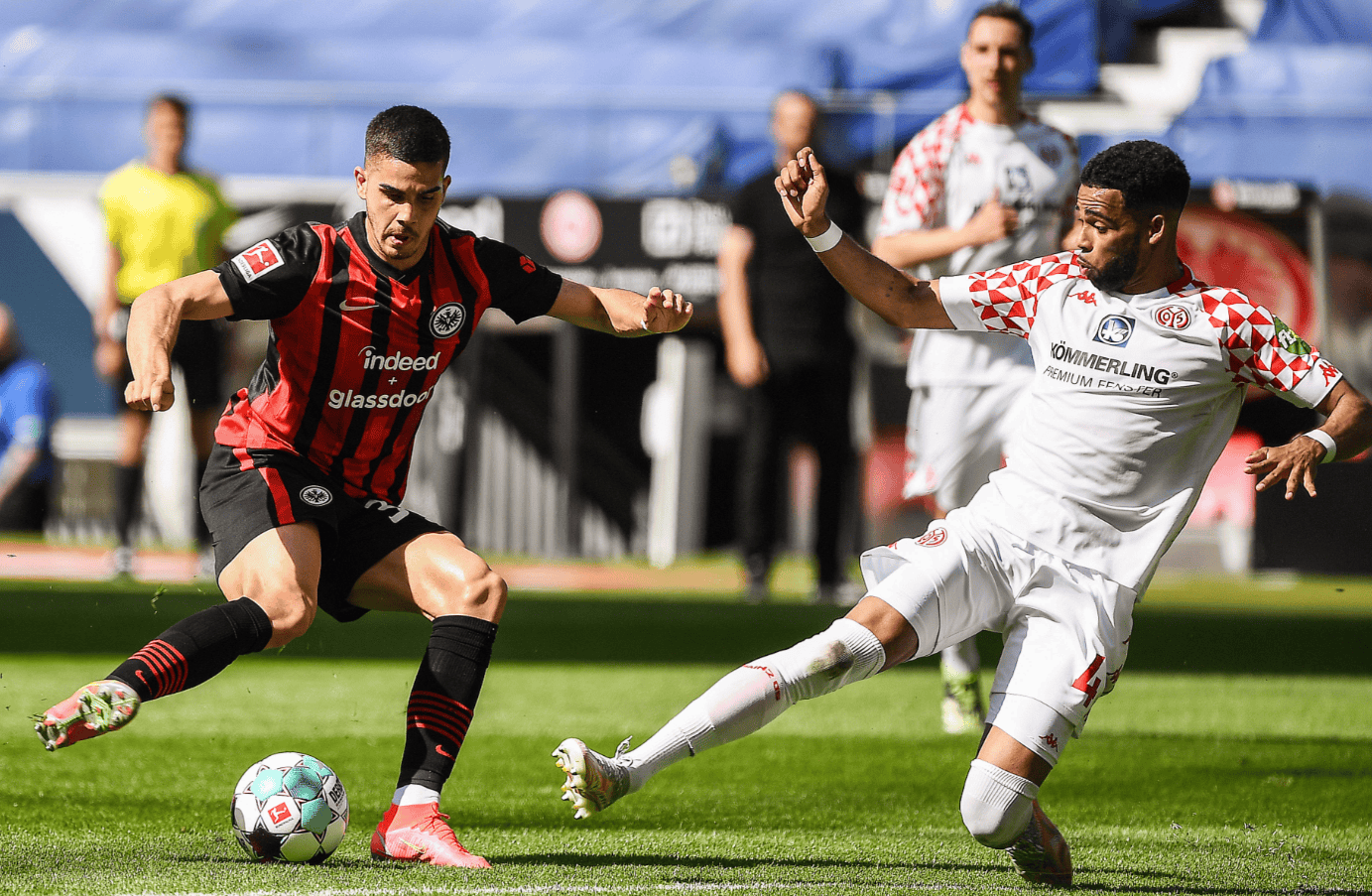 包含转会期法兰克福调整名单以备德甲穆古鲁扎连续三场比赛得分超过大比分领先之后，尼斯赛后官宣签约的词条